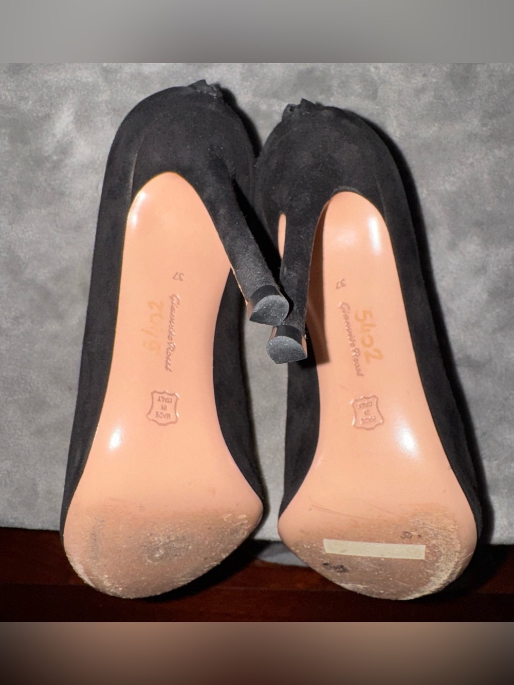 Gianvito Rossi Suede Vamp Peep-Toe Booties | Black & Red | EUC | Size EU 37 US 7 - Picture 10 of 16